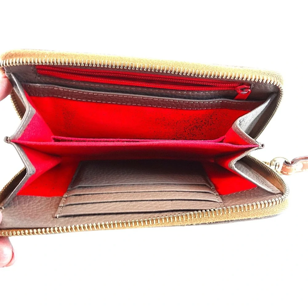 Dooney Bourke Gray‎ Leather Zip Around Wristlet Wallet Card Holder